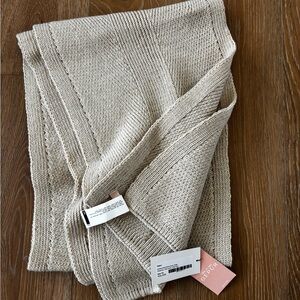 Gopur Cream Knit Scarf